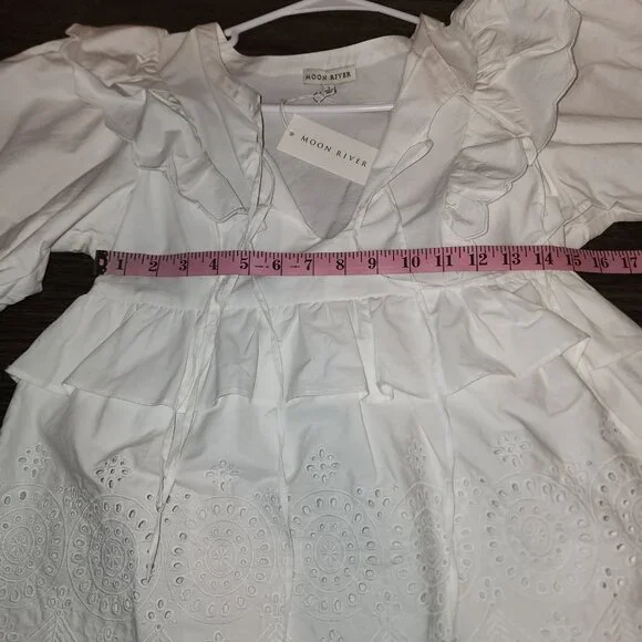 Tuckernuck Moon River White Ruffle Eyelet Top Small - Picture 5 of 9